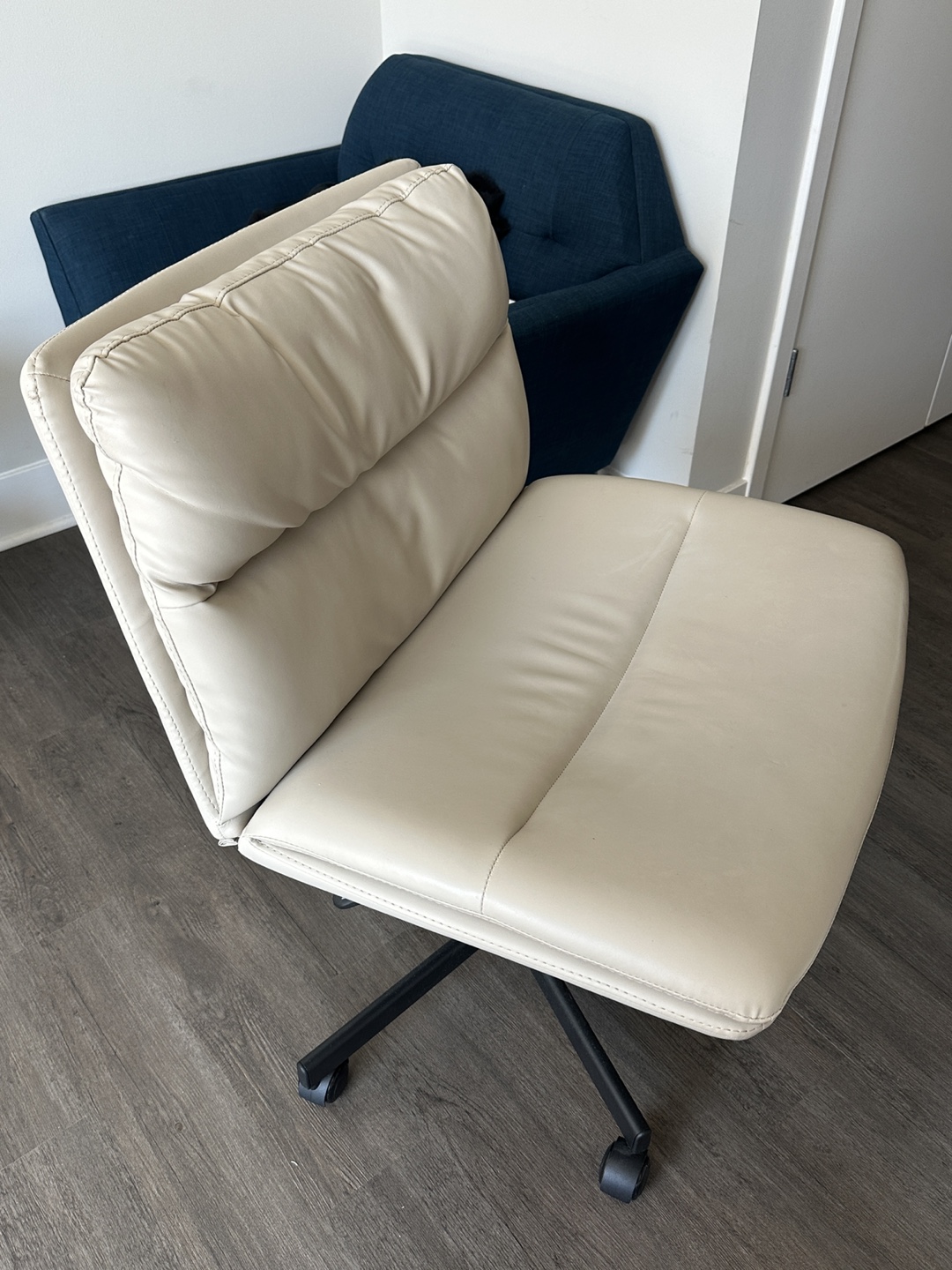 Beige Leather Desk Chair - photo 2