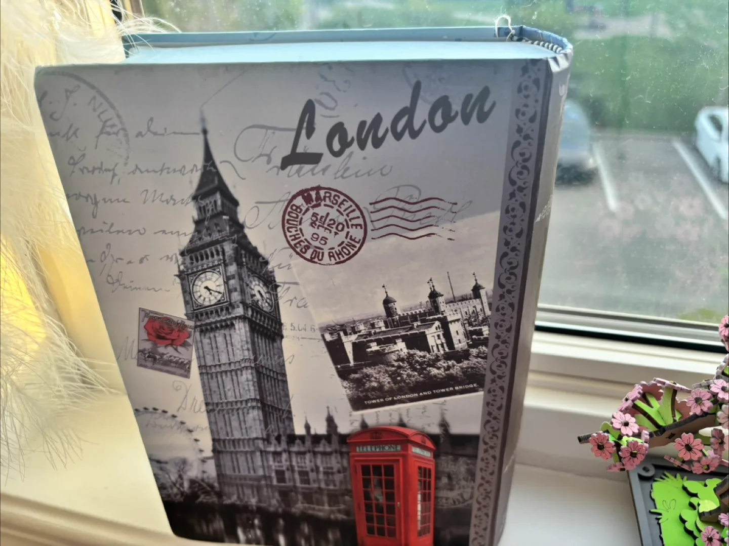London-themed Decorative Book Box image indicator(4)
