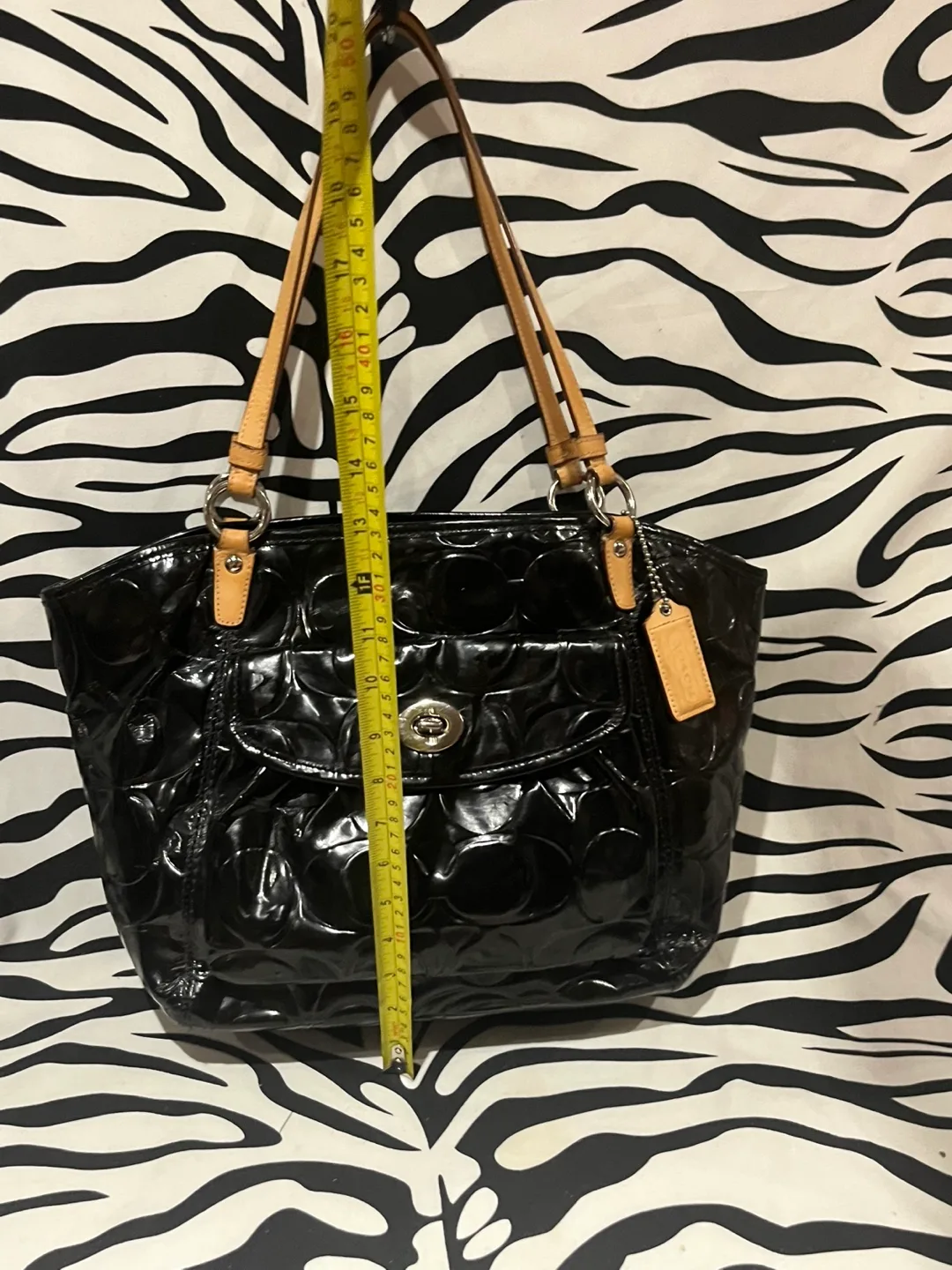 🌼 Vintage Black Coach Shoulder Bag 🌼 image indicator(4)