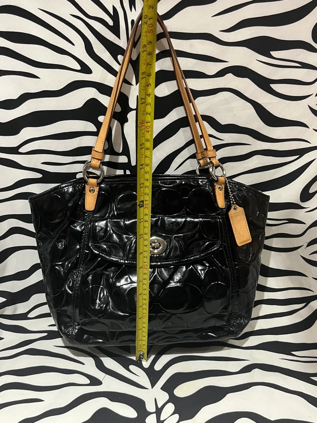 🌼 Vintage Black Coach Shoulder Bag 🌼 image indicator(5)