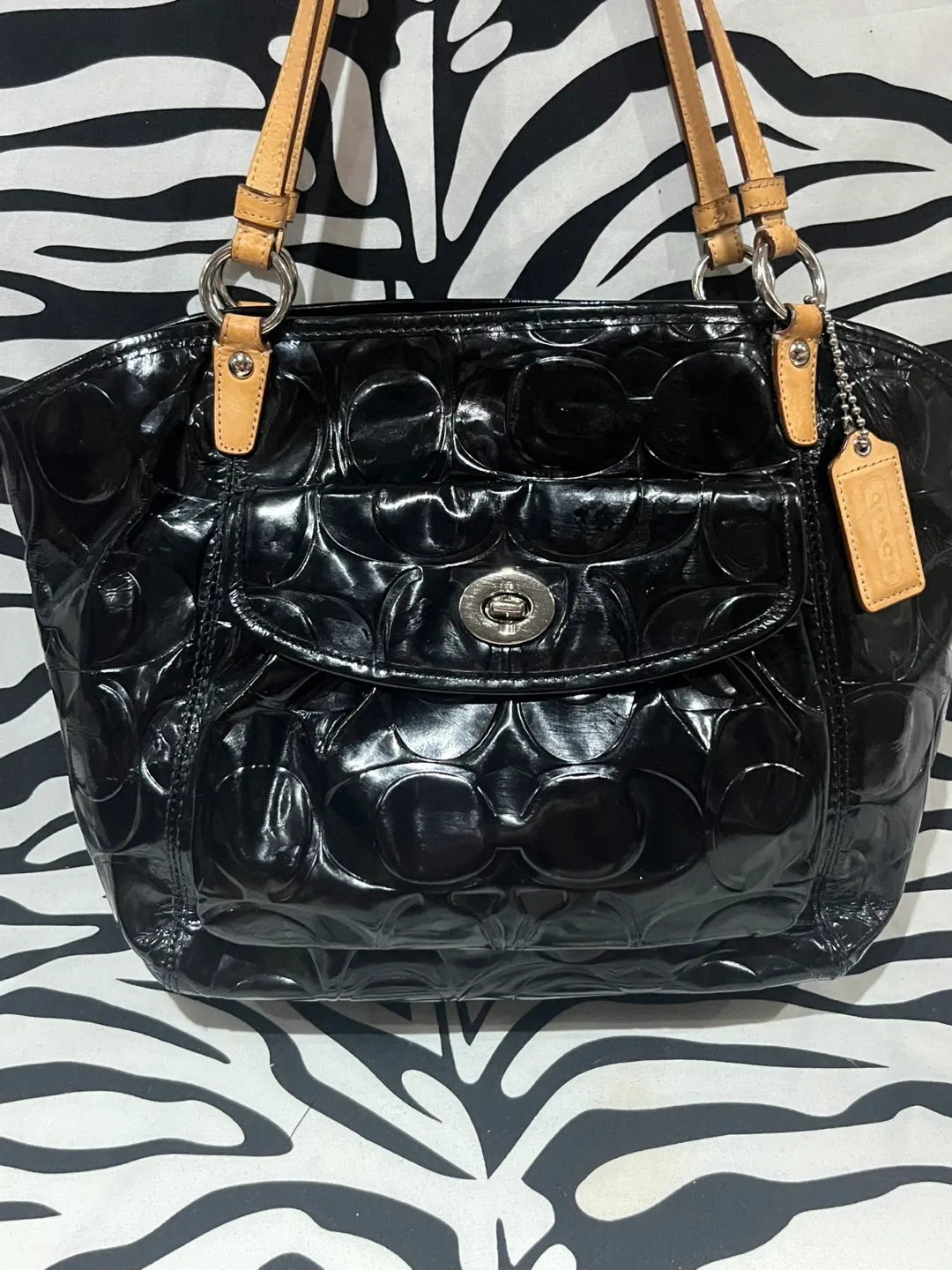 🌼 Vintage Black Coach Shoulder Bag 🌼 image indicator(7)