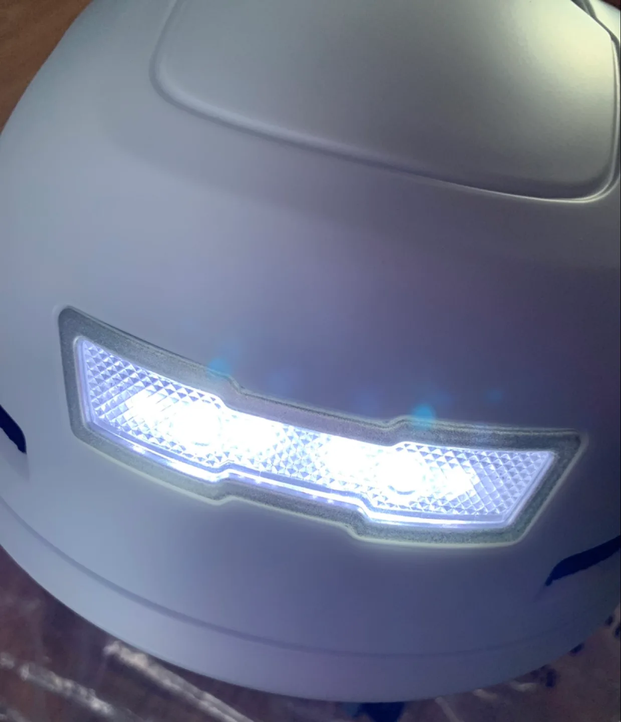 Xnito Bike Helmet with LED Lights - White image indicator(7)