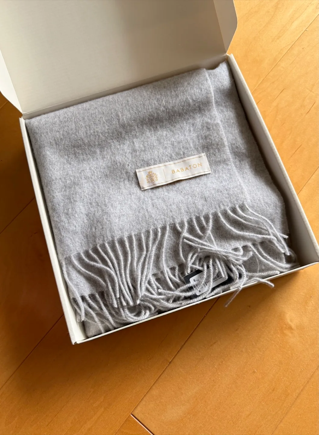 Babaton Cashmere Scarf - Light Grey NWT image indicator(2)