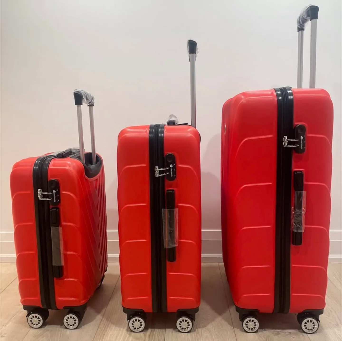 3-Piece Luggage Set - Brand New Red Suitcases image indicator(2)