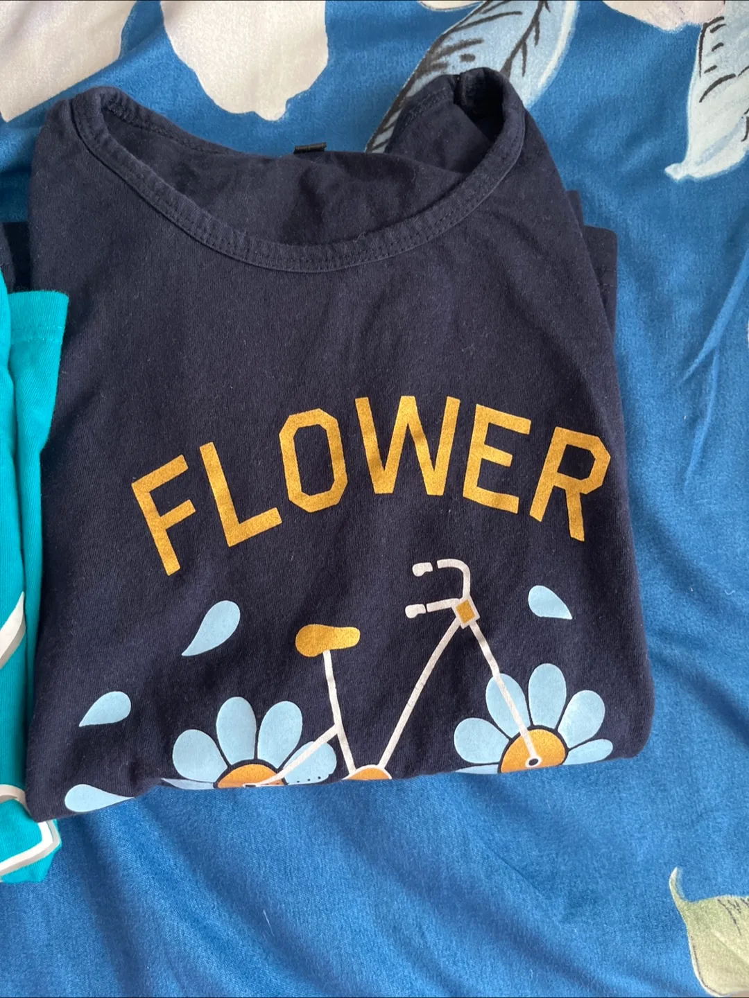 Set of 3 girls Graphic T-shirts Bundle(11 to 12 years) image indicator(5)