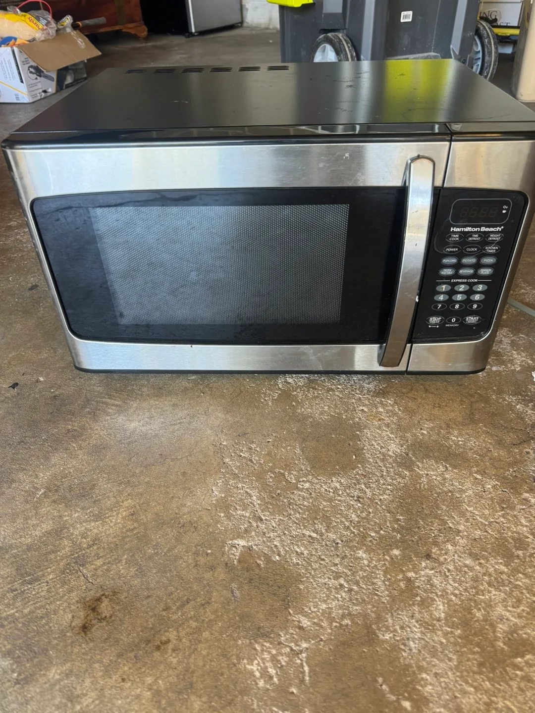 Hamilton Beach 1000-Watt Stainless Steel Microwave thumbnail