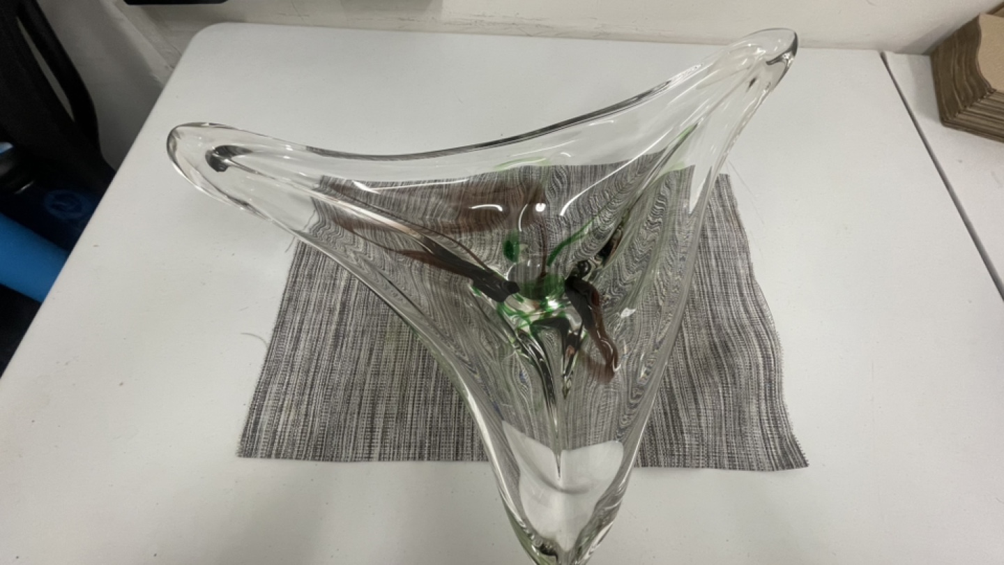 Unique Triangular Glass Bowl with Coloured Accents - photo 5