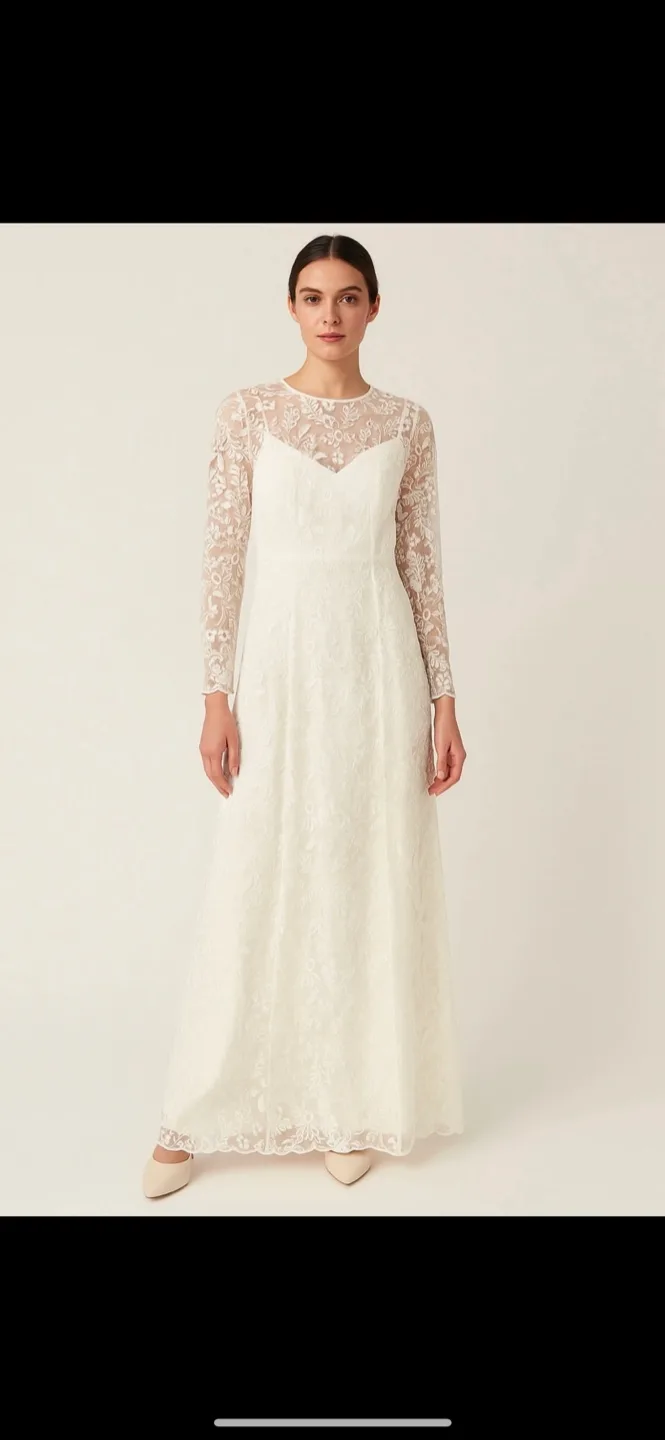 Ivy & Oak Bridal Long Sleeve Embroidered Wedding Dress size 6 thumbnail