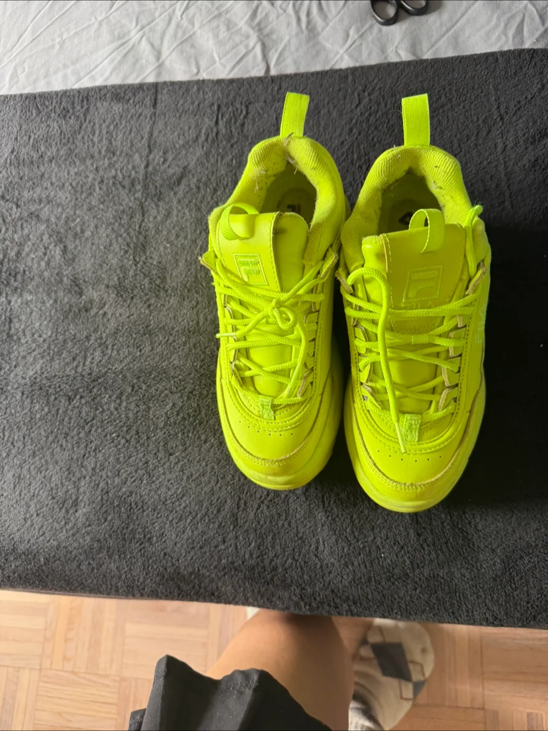 Fila Disruptor II Neon Yellow Sneakers - Women's Size 8 image indicator(2)