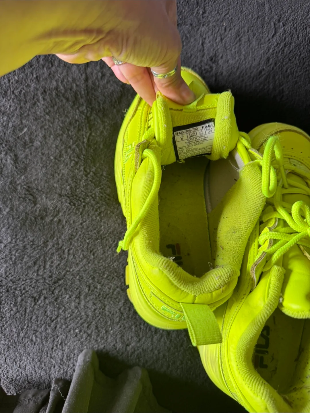Fila Disruptor II Neon Yellow Sneakers - Women's Size 8 image indicator(3)