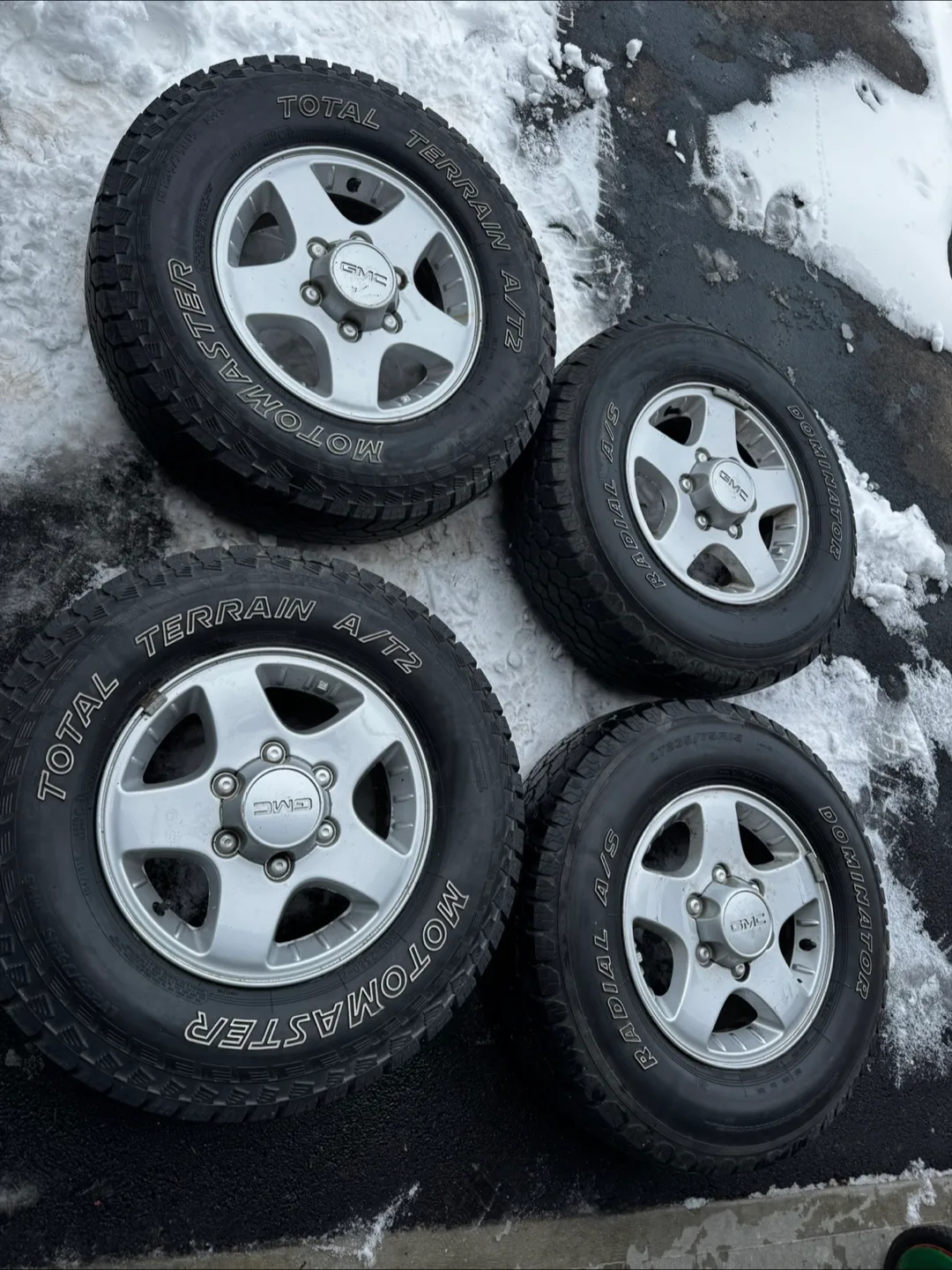 Set of 4 GMC rims and tires-LT235 75R15/6x139,7 thumbnail