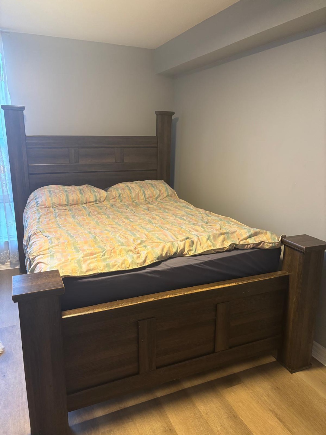 Queen Bedroom Set - Dark Brown Wood - photo 2