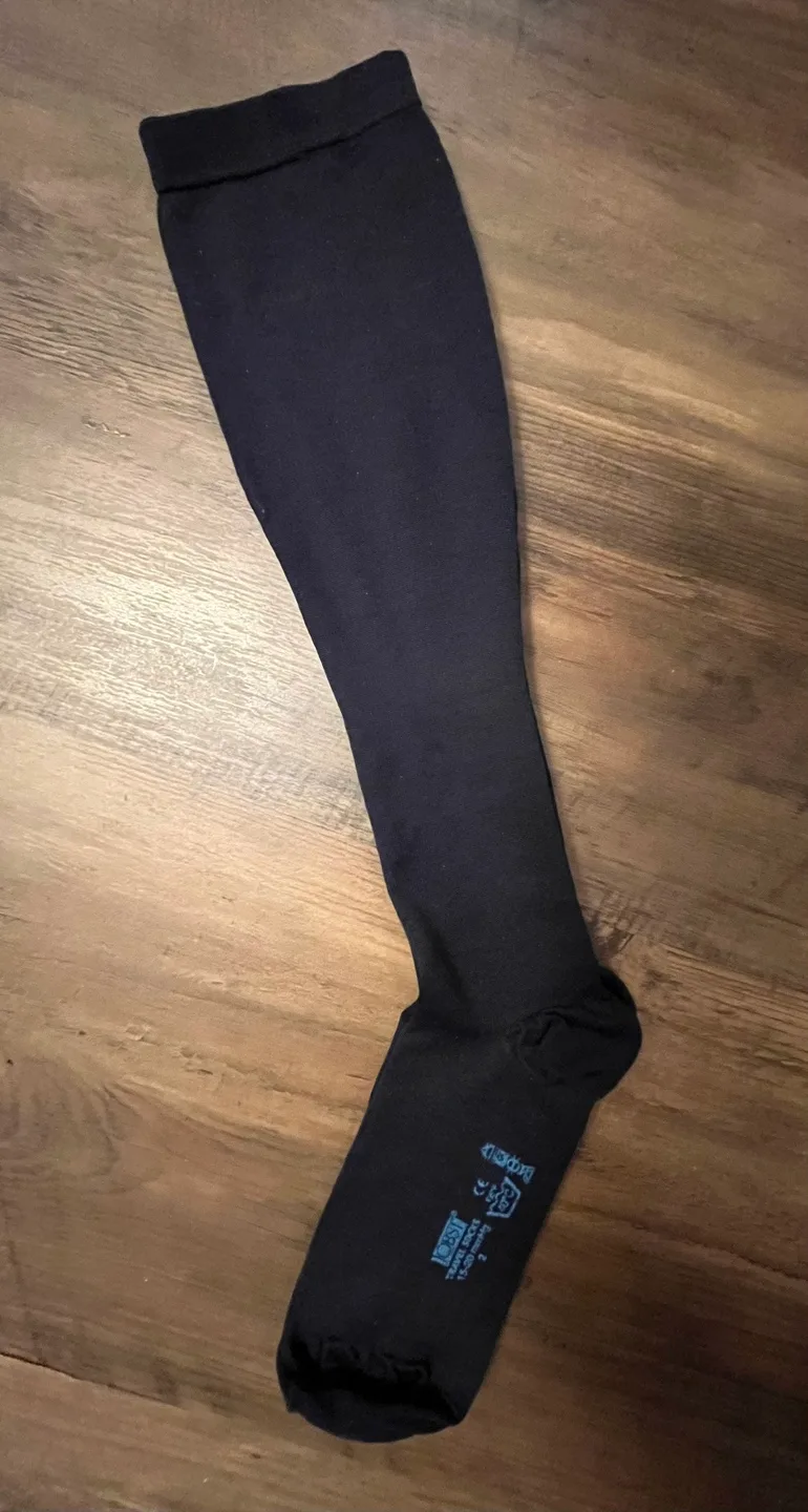 JOBST Travel Socks - Black - 15-20 mmHg - Size 2 thumbnail