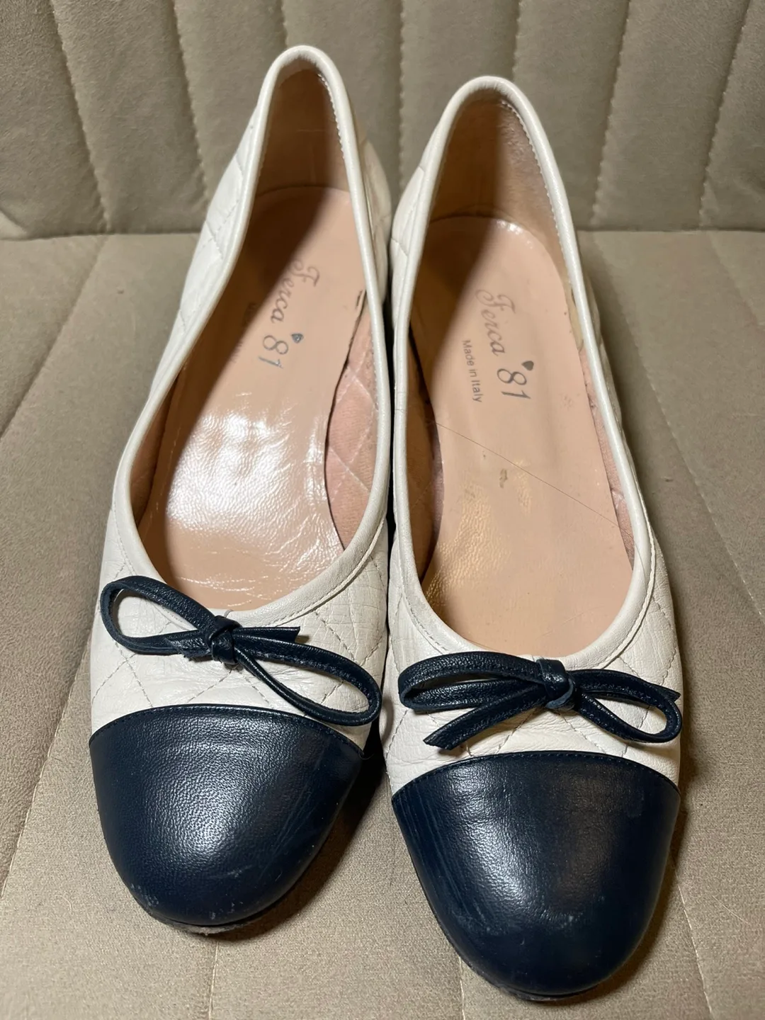 Quilted soft leather pumps thumbnail