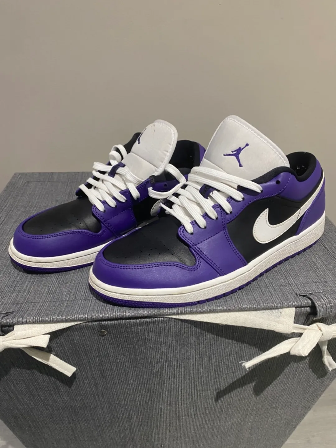Jordan 1 Low Purple Black White Men's Size 9.5 thumbnail