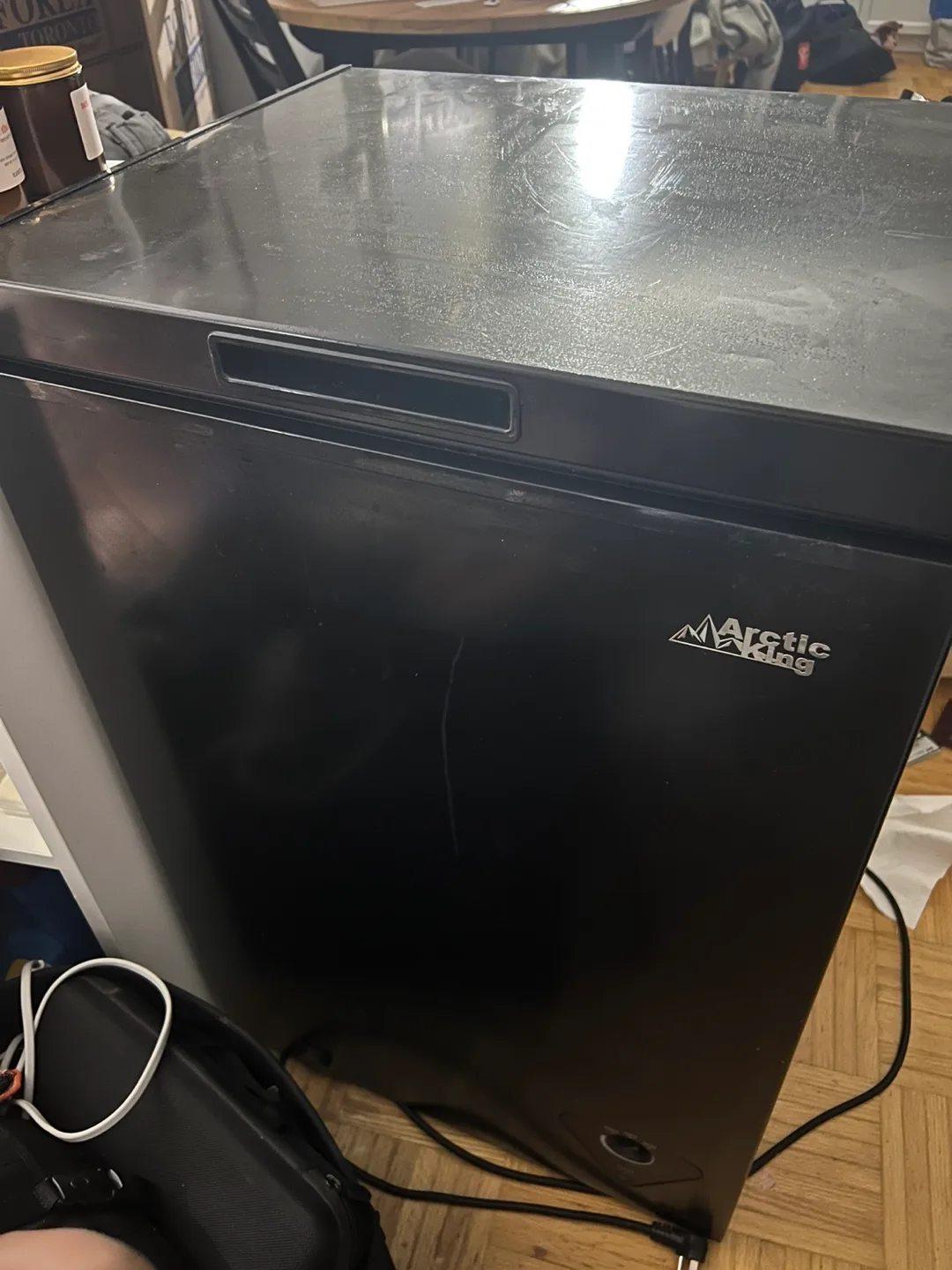 Arctic King 3.5 Cubic Foot Chest Freezer thumbnail