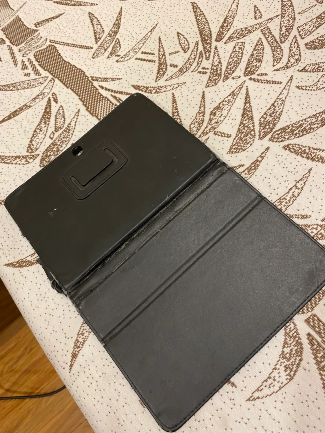 BlackBerry PlayBook Tablet 32GB - With Case - $15 image indicator(3)