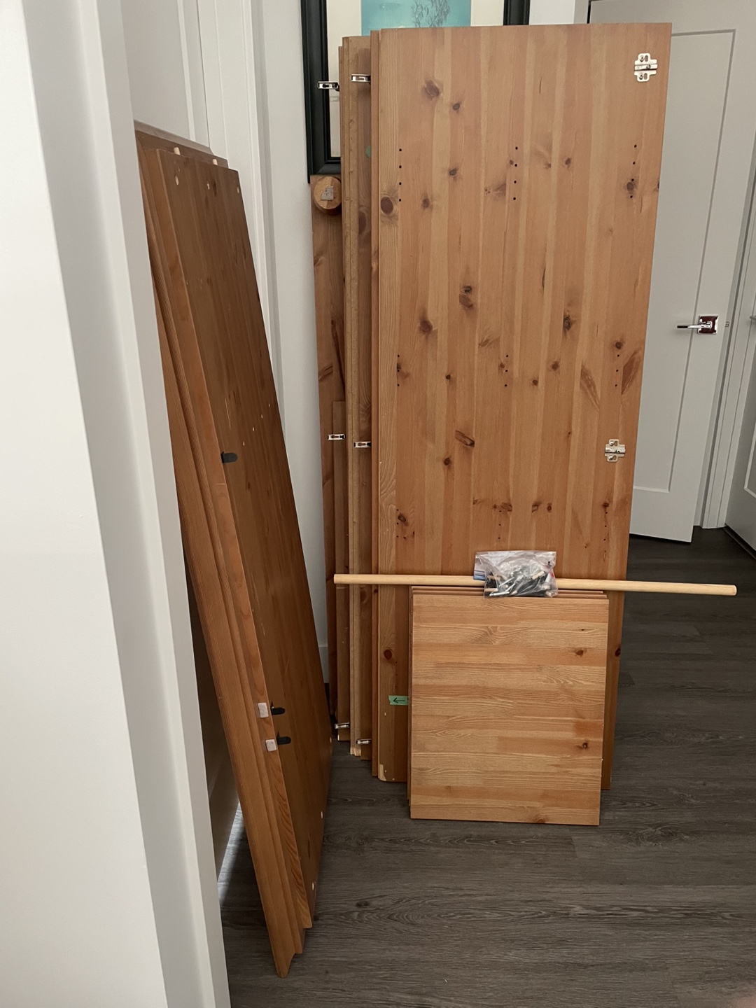 LEKSVIK 3-door pine armoire/wardrobe - photo 3