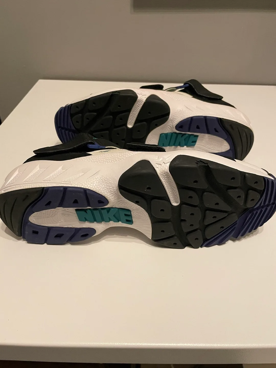 Men’s Nike Air Trainers C. 1994 Size 10 image indicator(5)