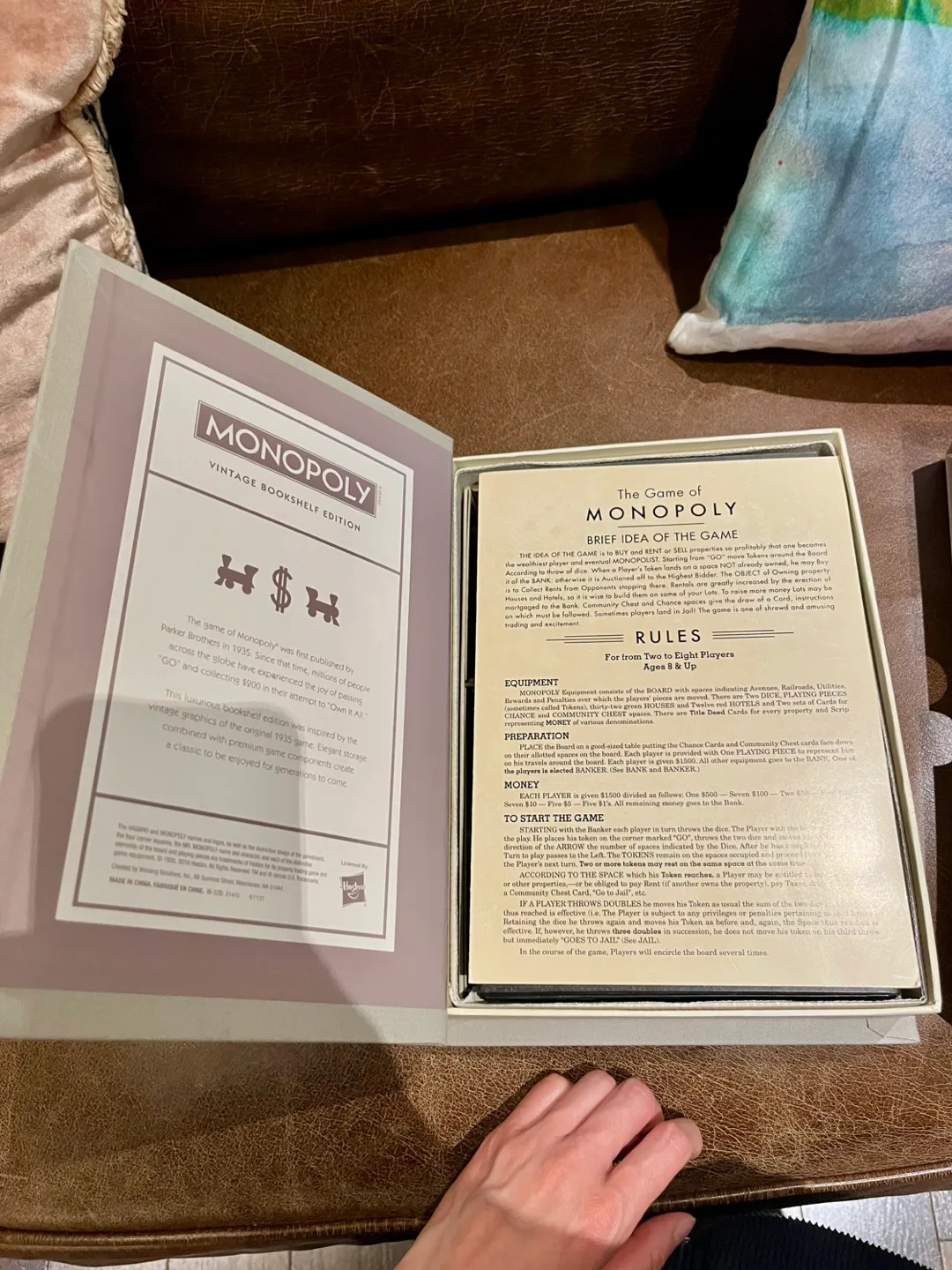 *rare* Vintage Bookshelf Monopoly Game image indicator(4)