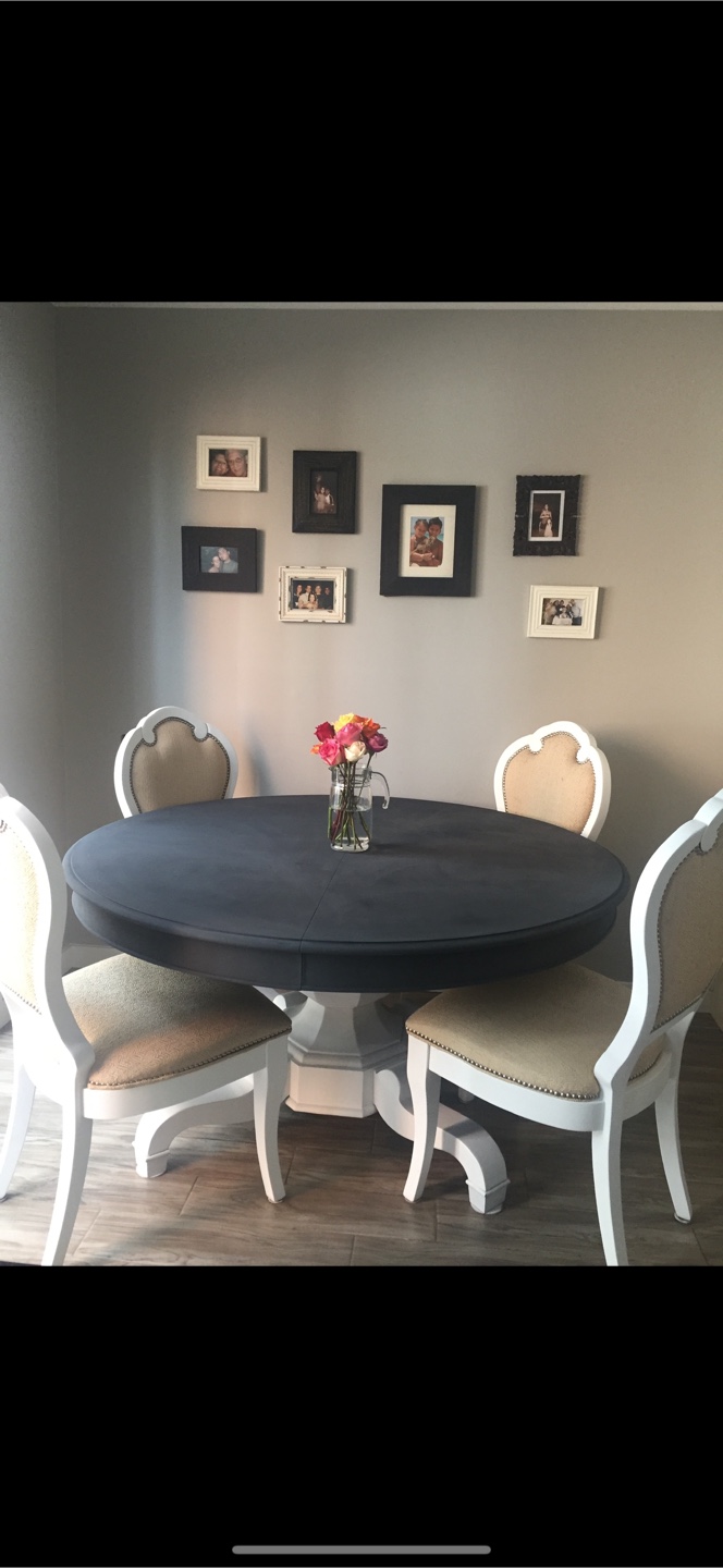 Round Dining Table with Four Chairs