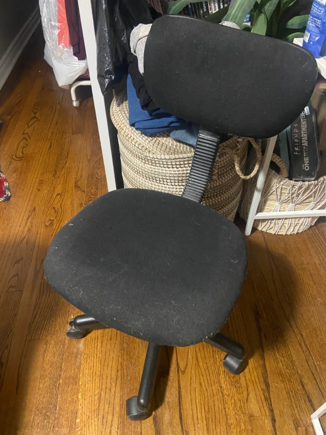 Black Office Chair #freecycle thumbnail