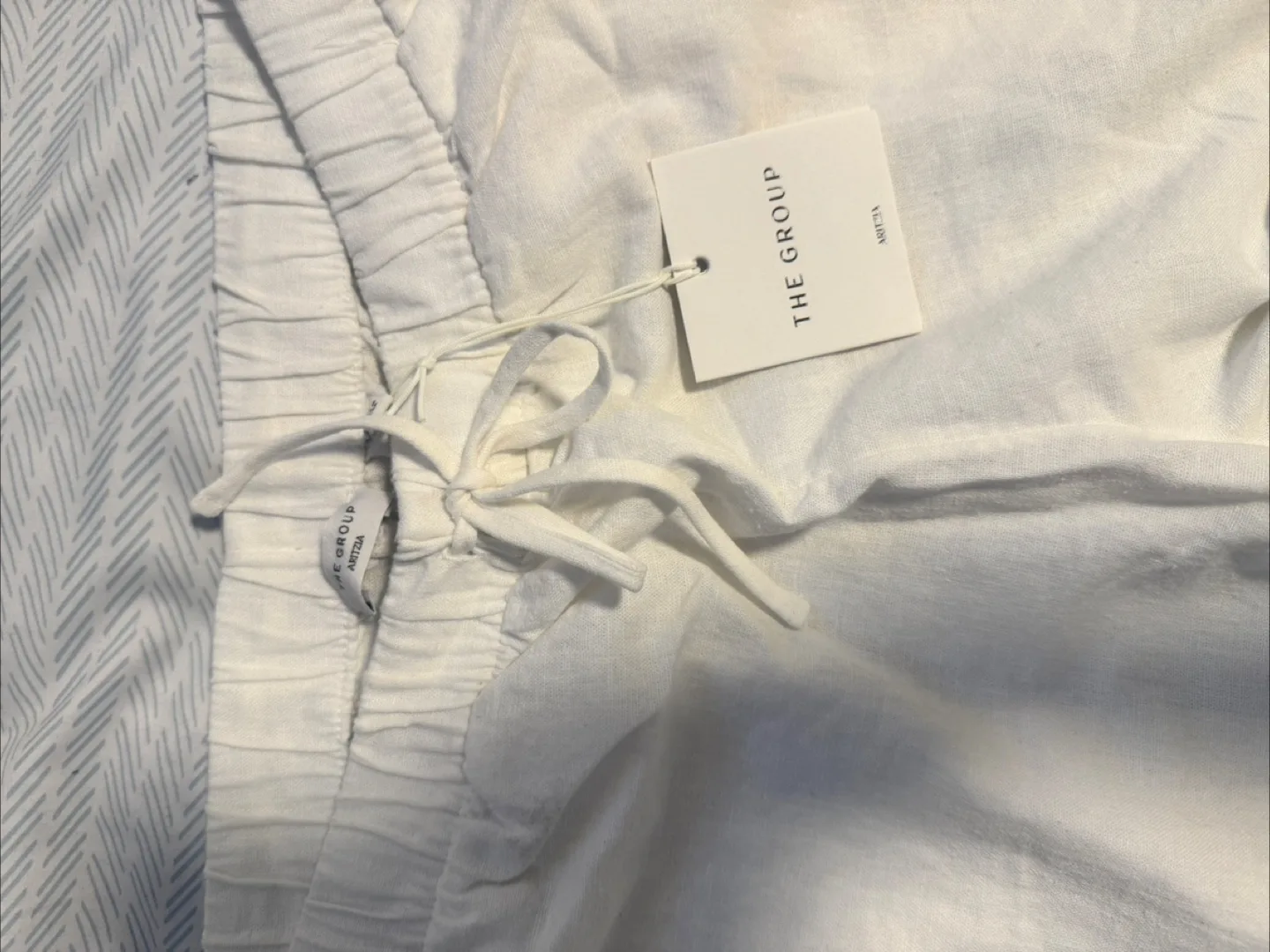 Aritzia Sontag Linen Pant - White image indicator(3)
