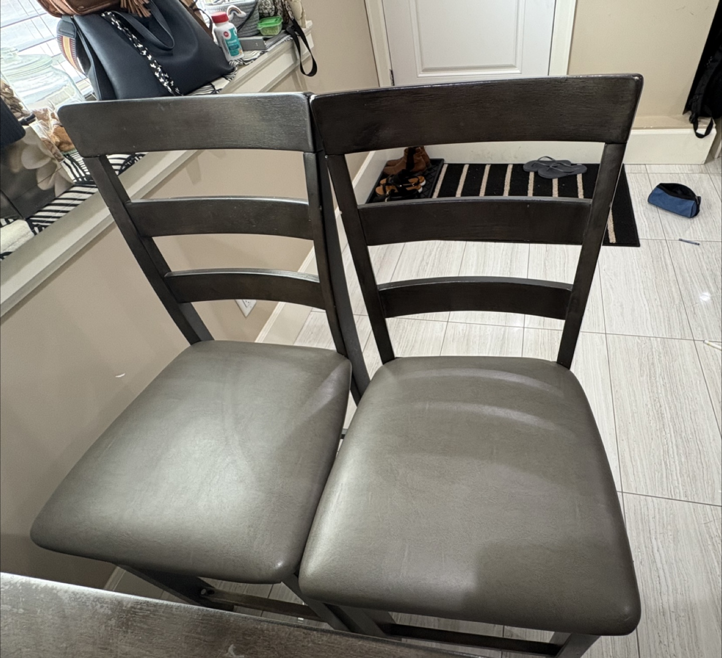 Dark brown kitchen table and four chairs - photo 4