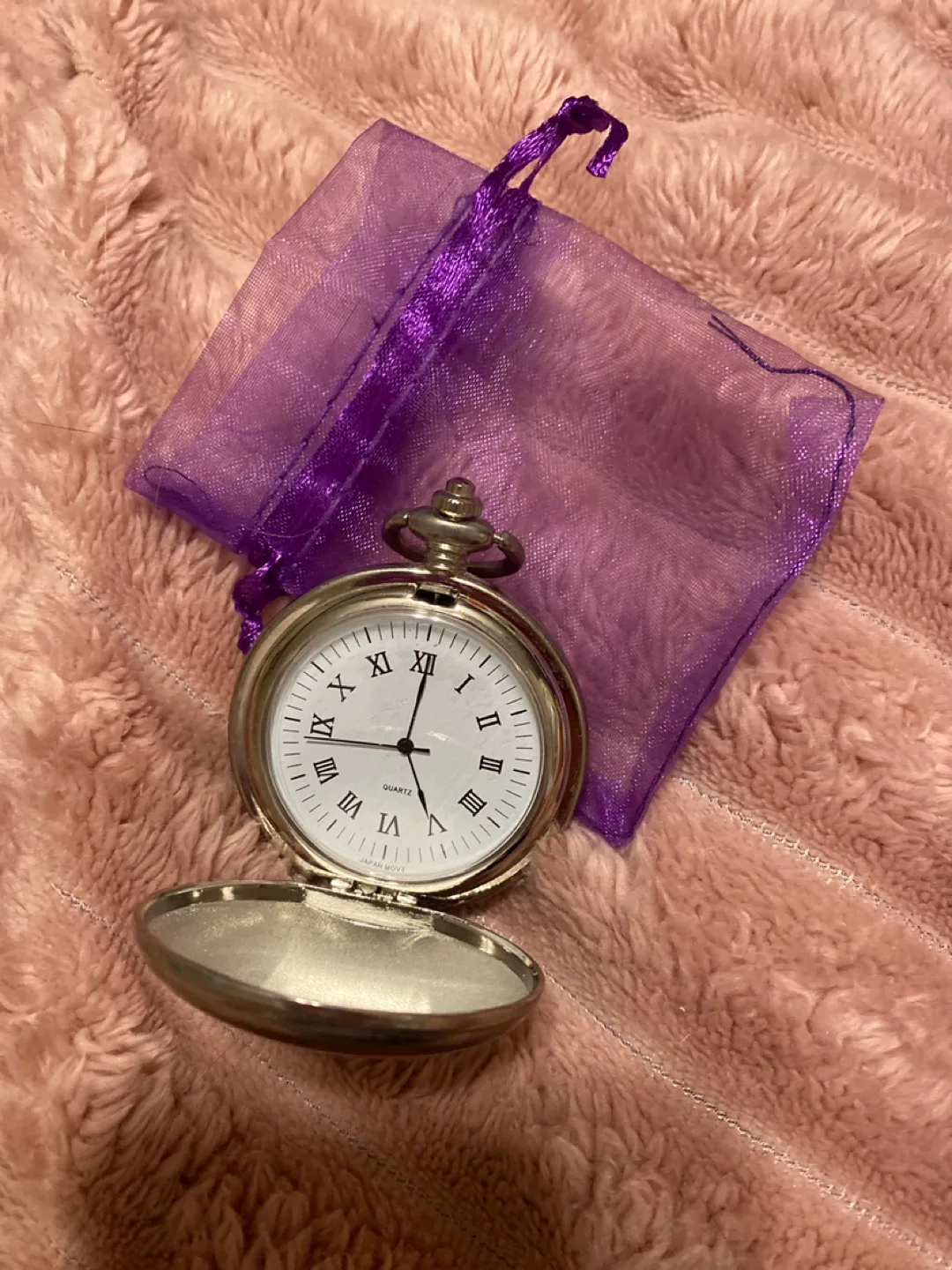 Silver Pocket Watch with Purple Organza Bag image indicator(2)