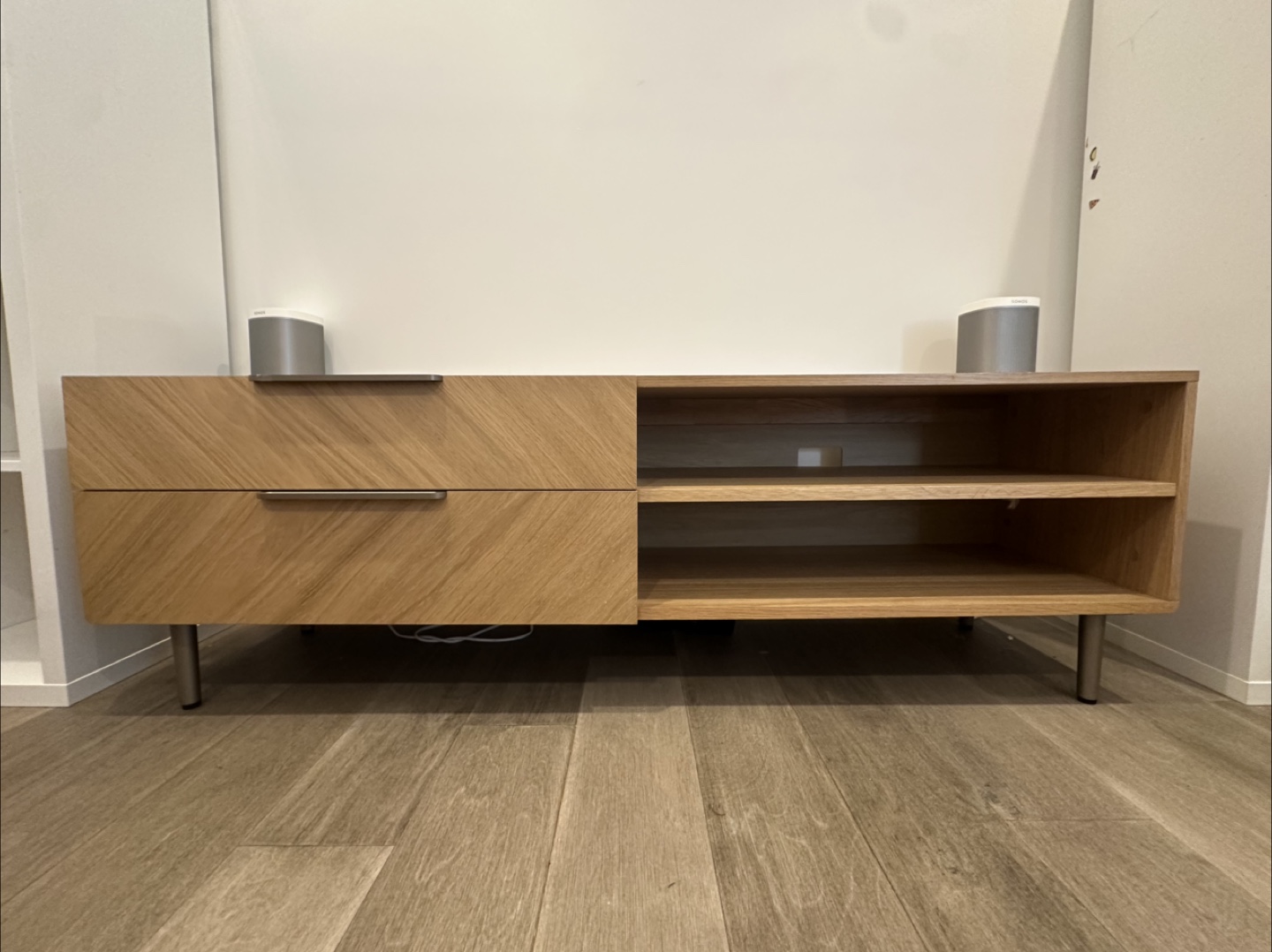 Article Nera 63” Low Media Unit - Oak - photo 5