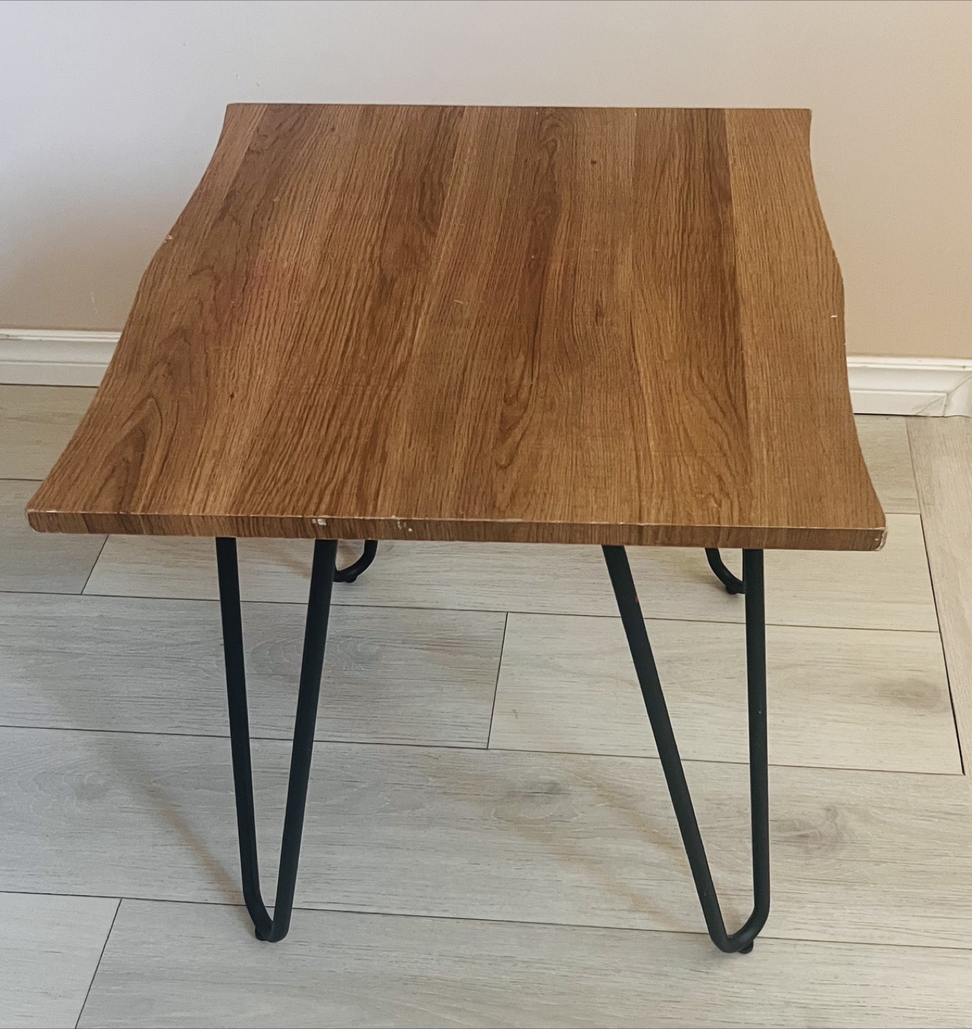 Mid-Century Modern Coffee Table with Hairpin Legs