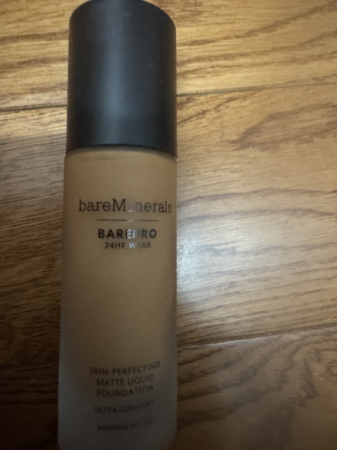 bareMinerals BarePro 24HR Wear Liquid Foundation NC45