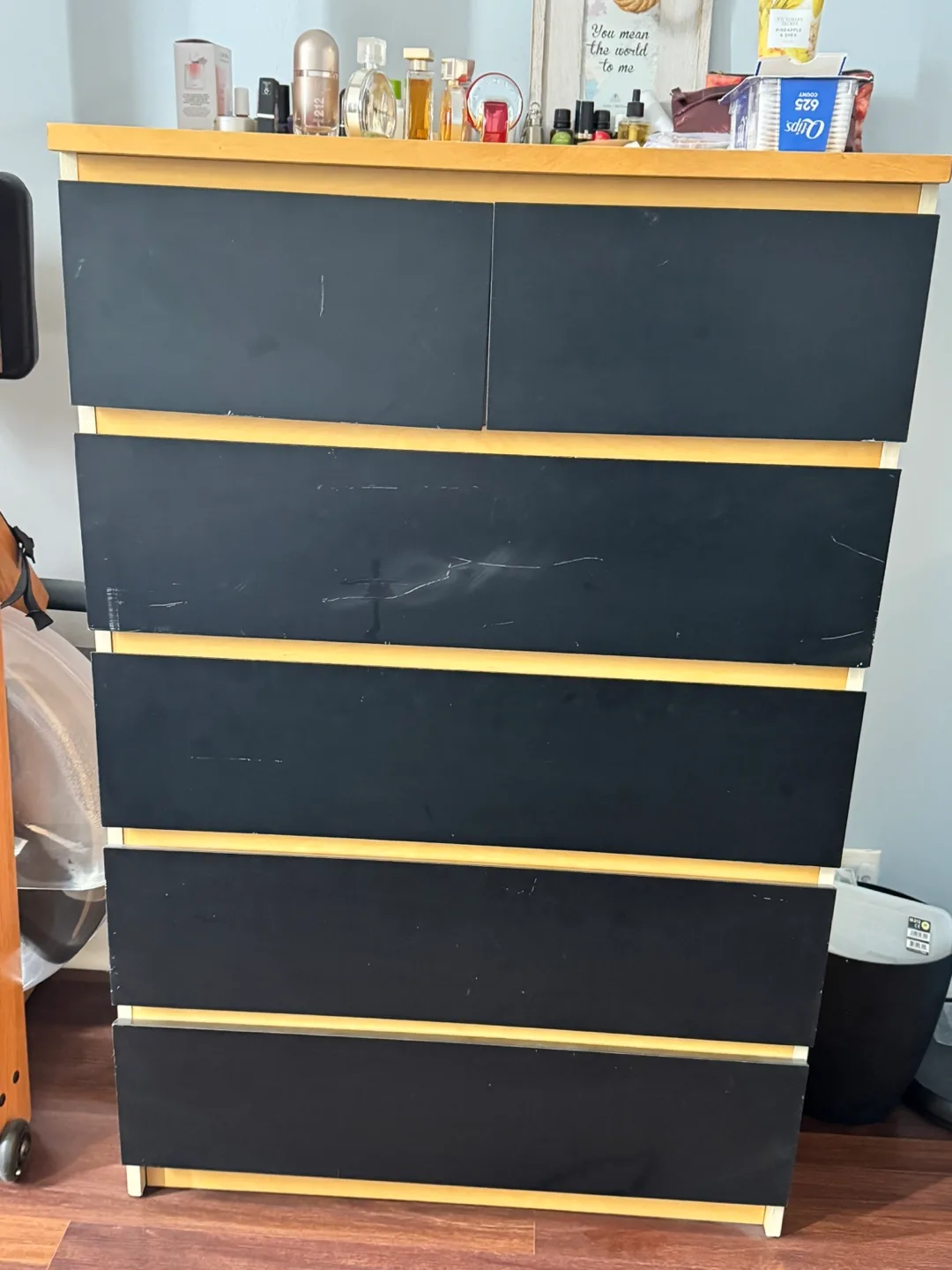 Five-Drawer Dresser with Black Drawers thumbnail