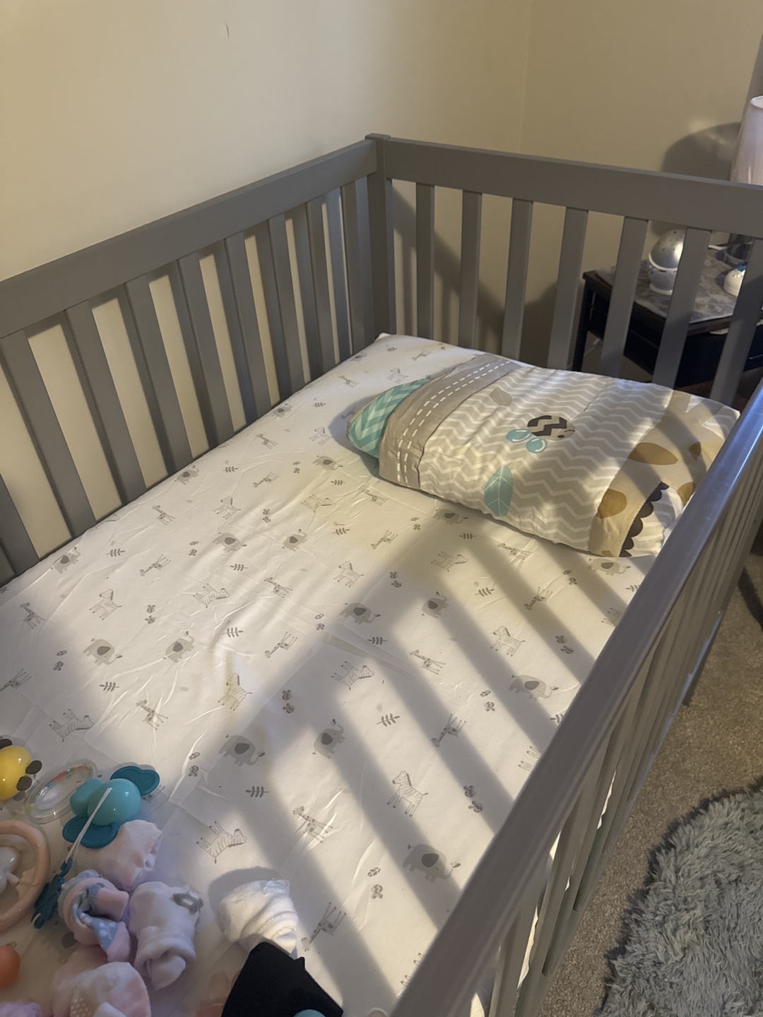 Baby Crib with Bedding Set