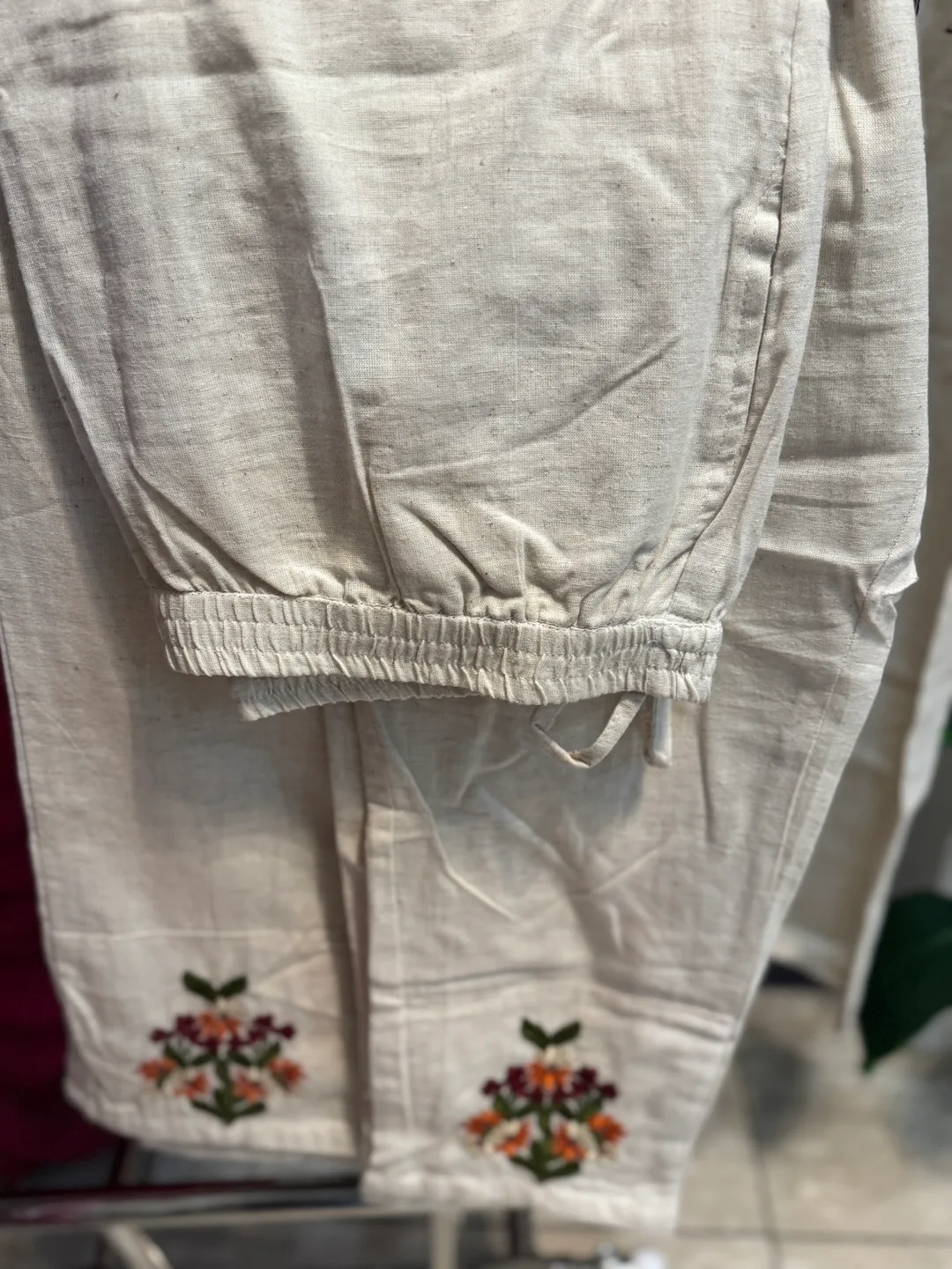 Off-white embroidered kurta and palazzo set image indicator(3)