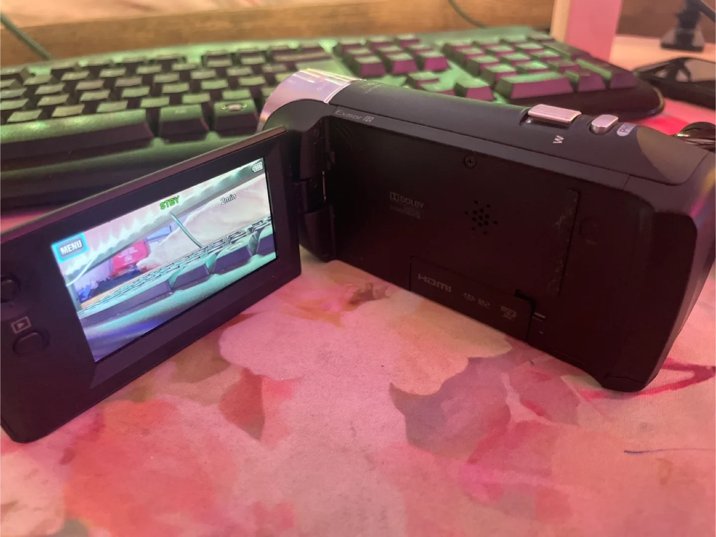 Sony Handycam HDR-CX240 Full HD Camcorder thumbnail