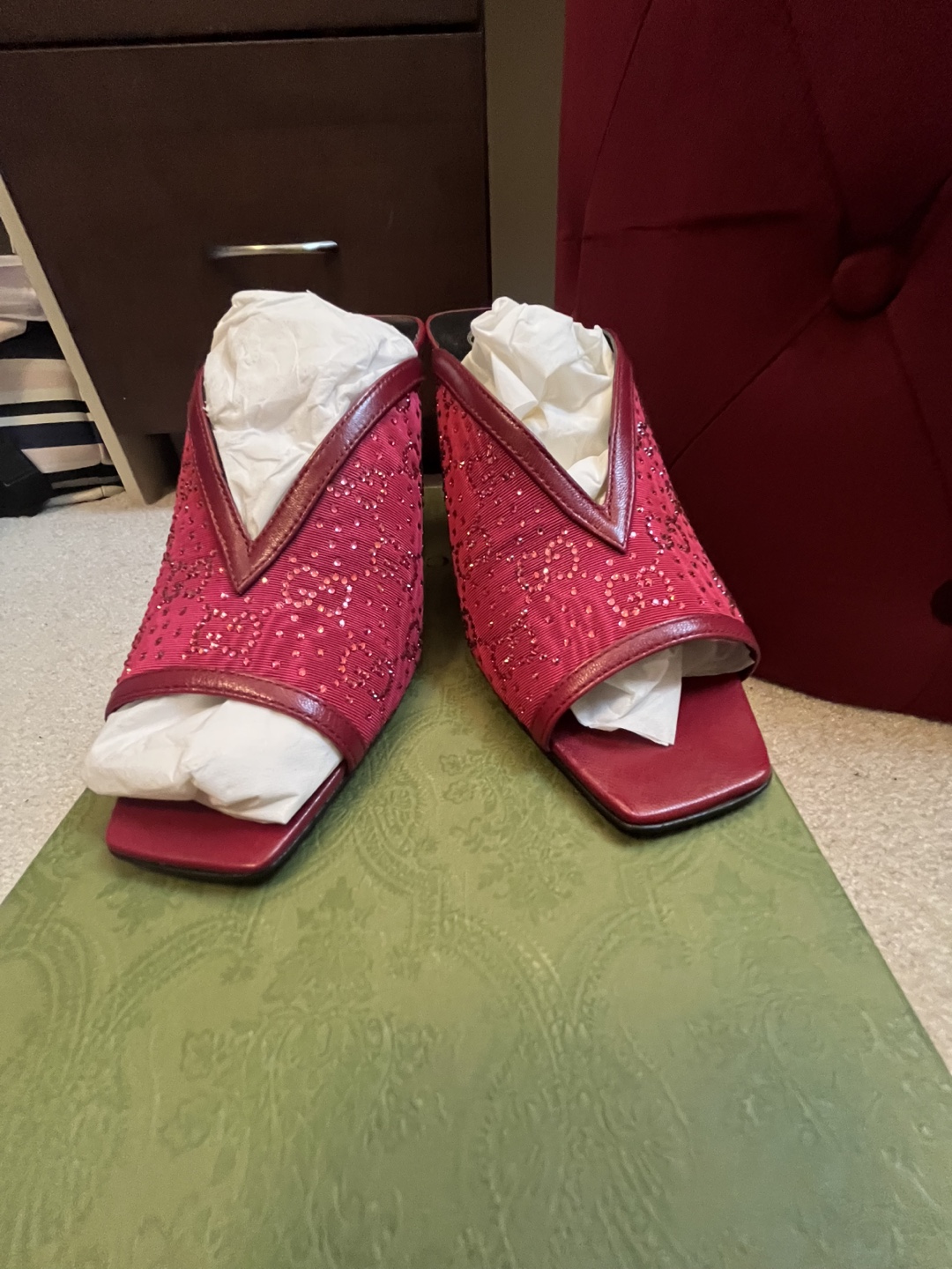 Gucci Embellished Red Mules - photo 4