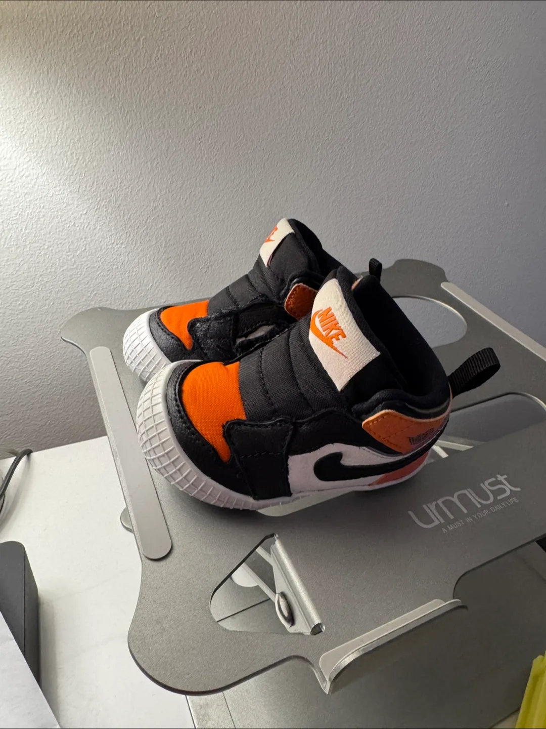 Jordan 1 Crib Bootie - Size 3C - Sail/Black-Starfish image indicator(3)