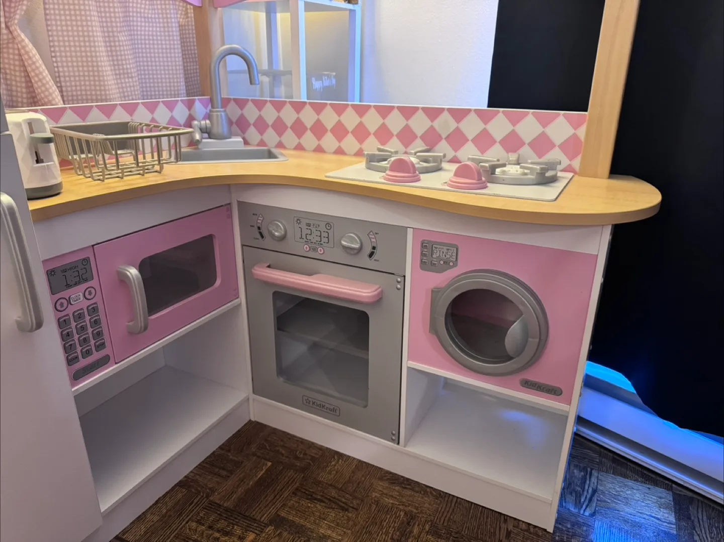 KidKraft Pink Retro Play Kitchen image indicator(3)