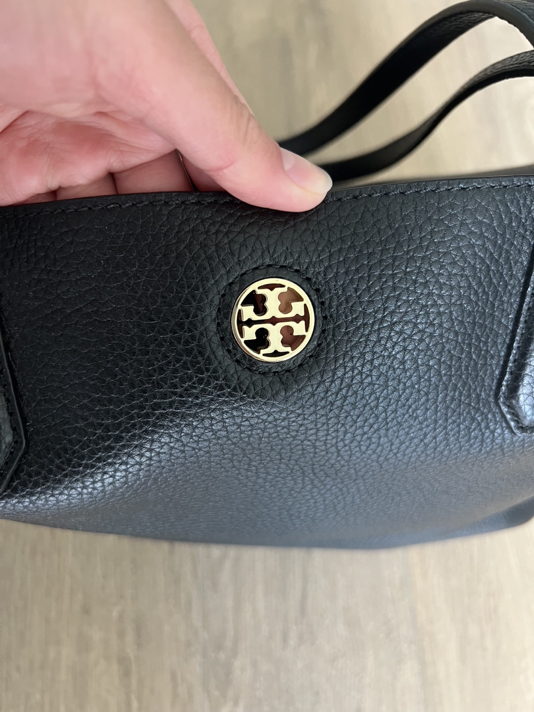 Tory Burch Leather Tote - photo 3