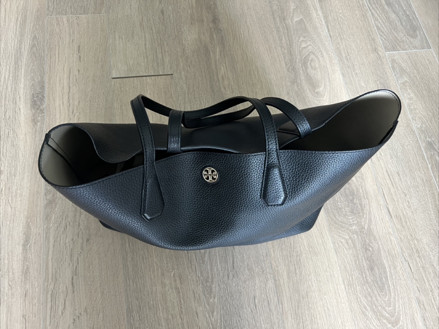 Tory Burch Leather Tote - photo 2