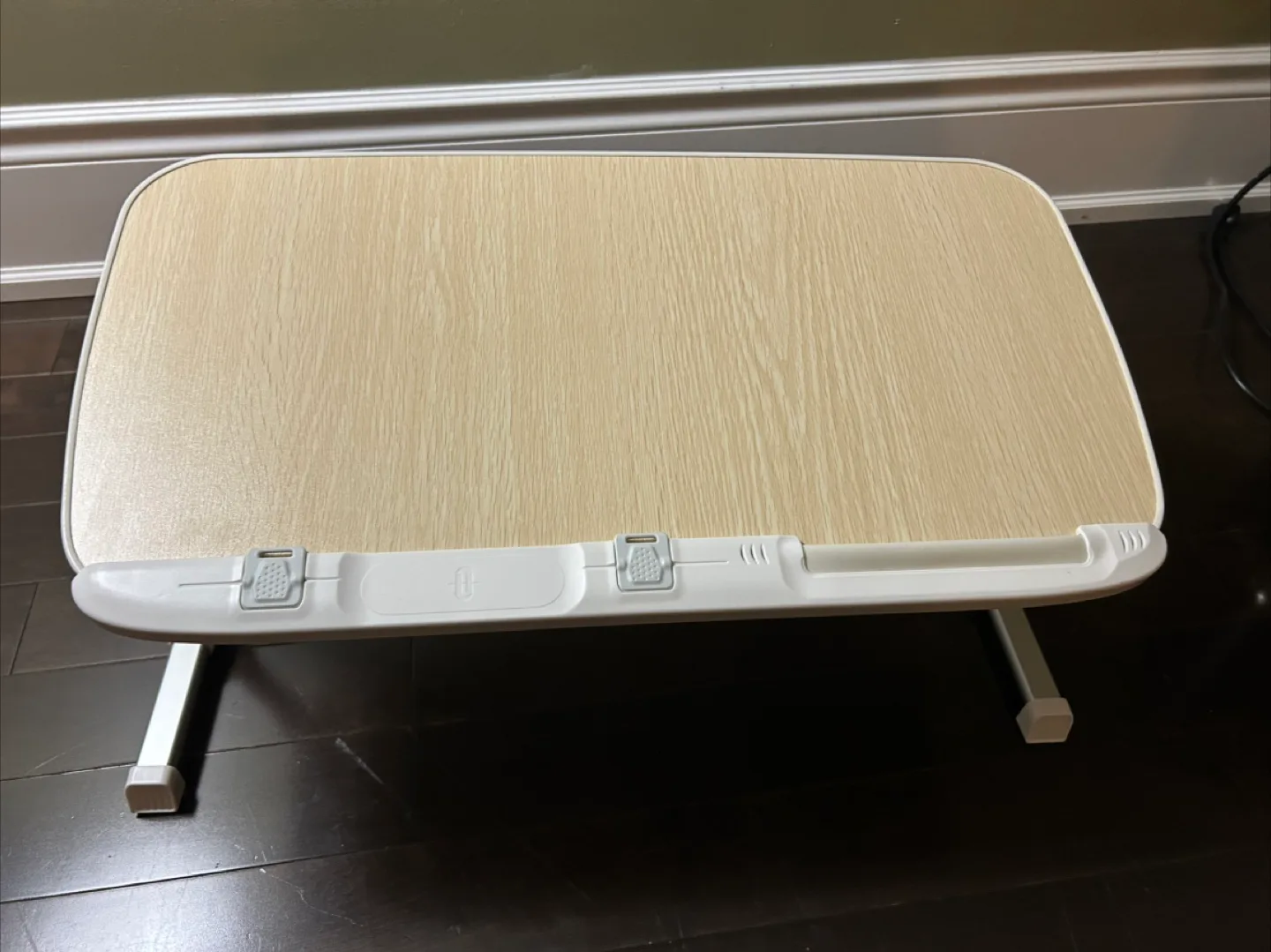 Foldable Laptop Table for Bed thumbnail