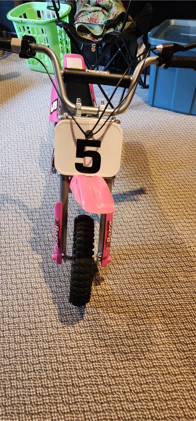 Razor Dirt Rocket Electric Motocross Bike - Pink - photo 4