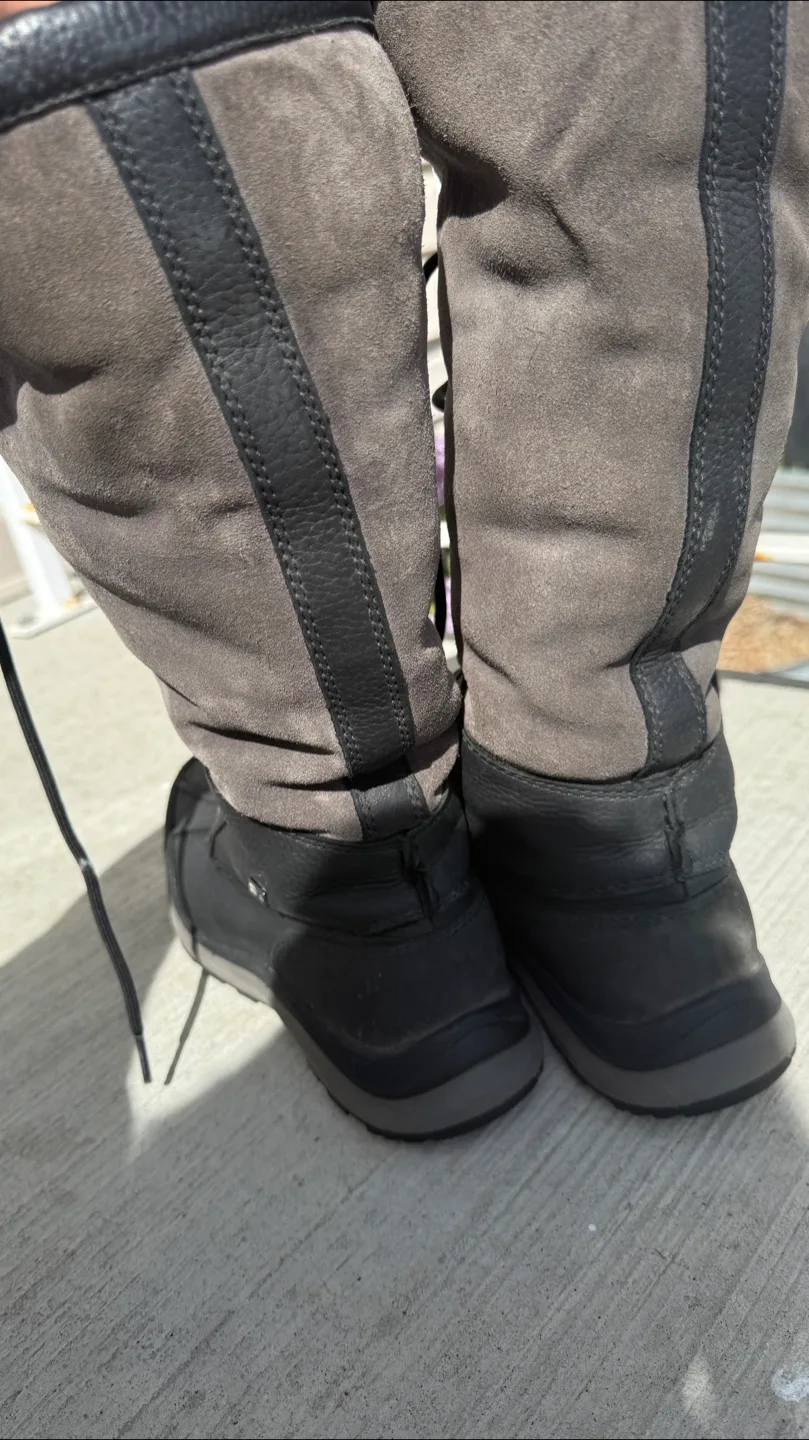 UGG Adirondack III Lace-Up Boots image indicator(2)