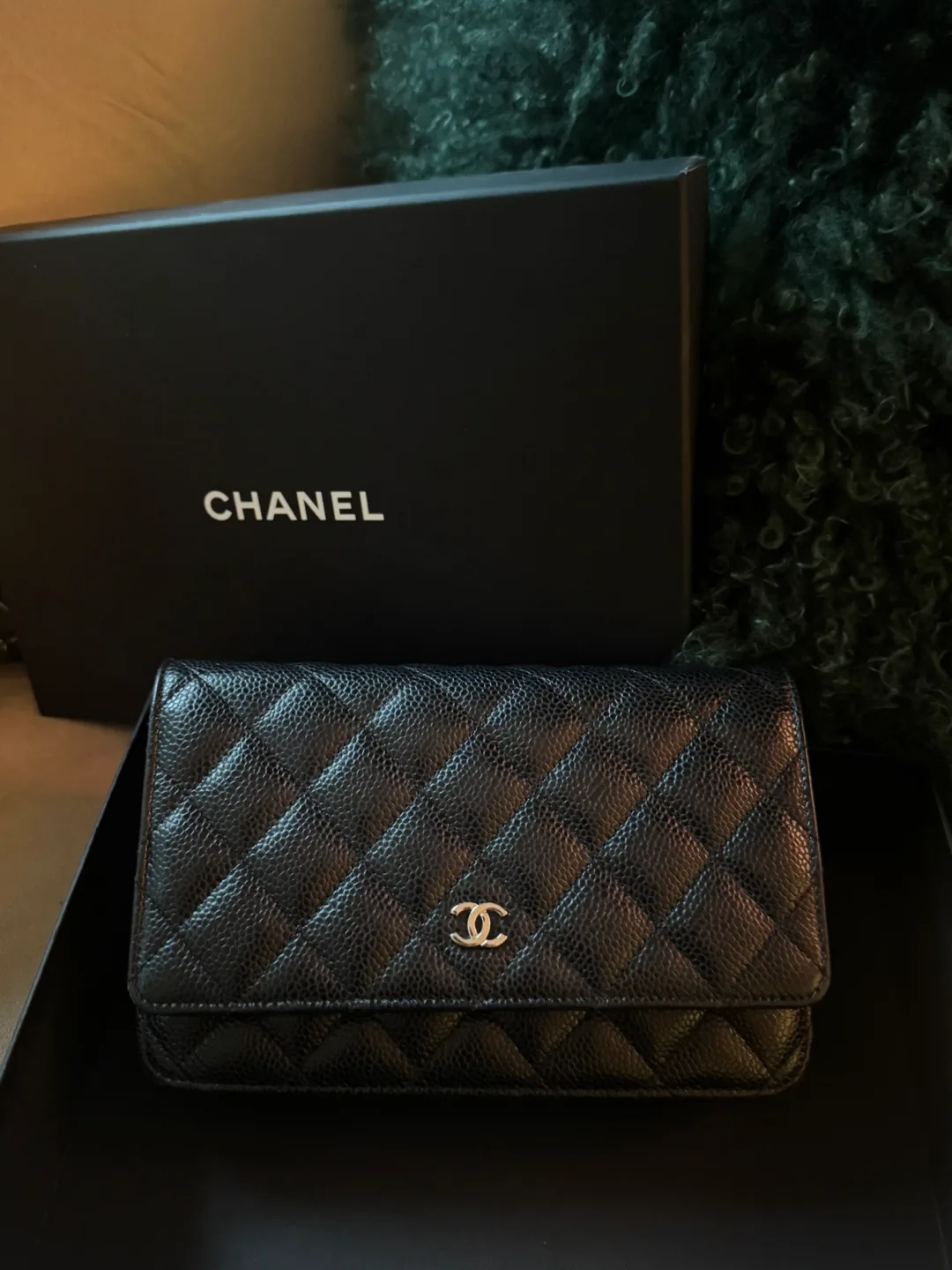 Excellent condition wallet on chain Chanel thumbnail