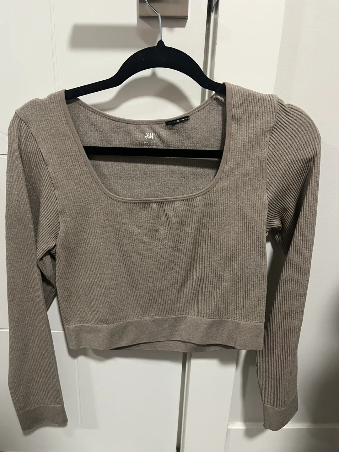 H&M Brown Ribbed Long Sleeve Crop Top thumbnail