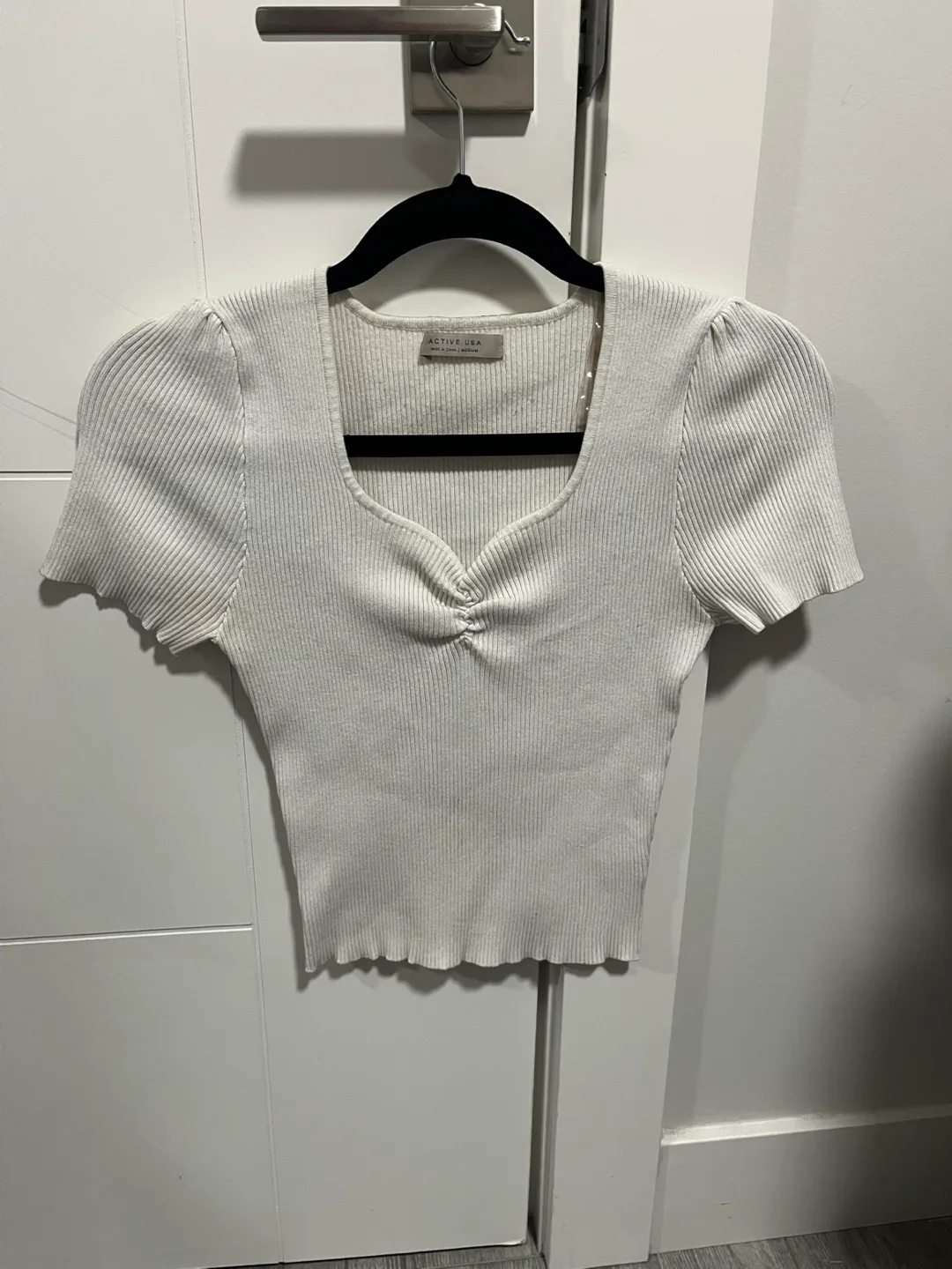Women's White Knit Crop Top thumbnail