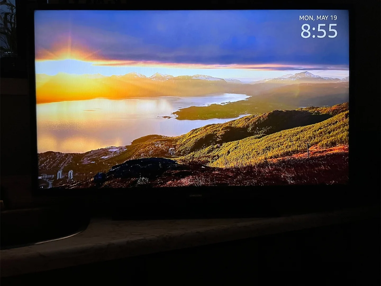 46" Samsung TV for repair * READ * image indicator(5)