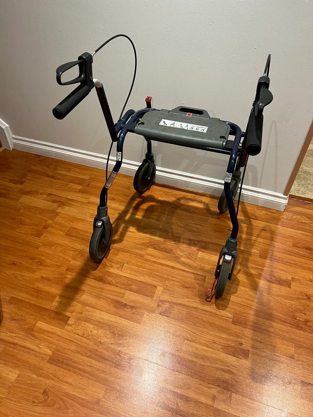 Rollator Walker with Seat thumbnail
