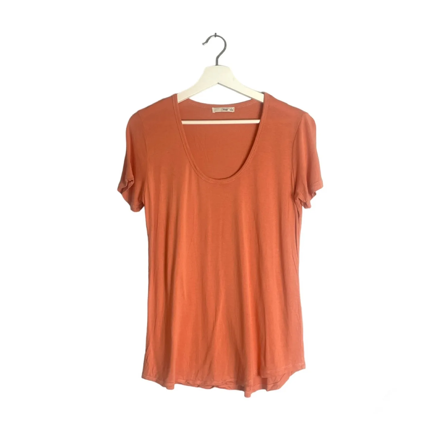 Aritzia Wilfred Free Valmere Coral Scoop Neck T-Shirt Size Small thumbnail